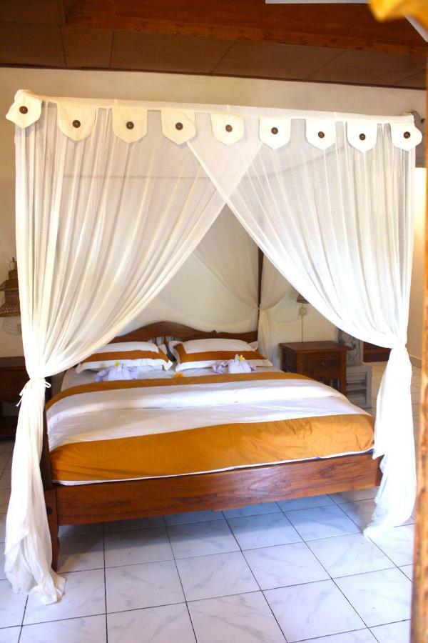 Lovina Palace Dış mekan fotoğraf